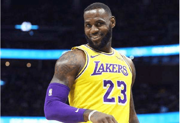 NBA历年选秀前三名单，天赋与命运的交响曲