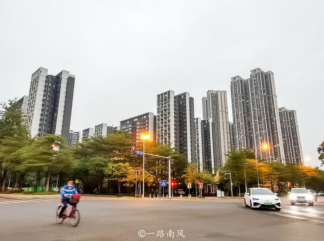 亚运城，功能多样与特色鲜明的城市典范