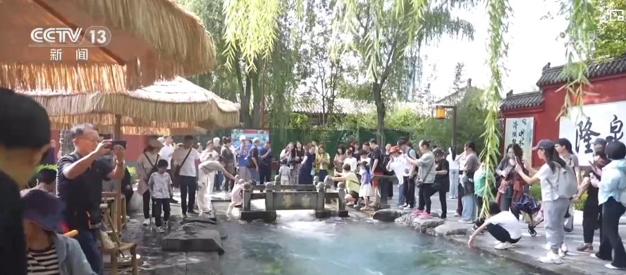 暑期市场燃了!文旅消费真带感 暑期市场燃了!文旅消费真带感