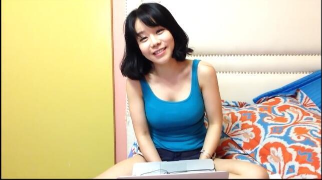 从IP到IP，19岁韩国女主播与365天日本影像里的流量密码
